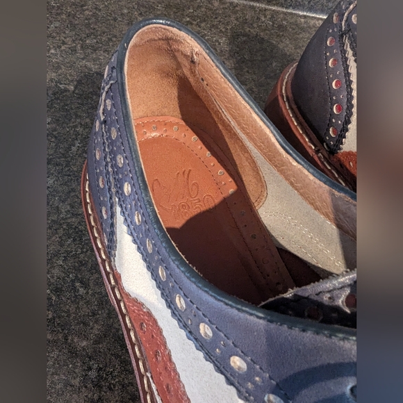 Men's size 9.5 Johnston & Murphy 1850 spectator cap toe - Picture 7 of 7